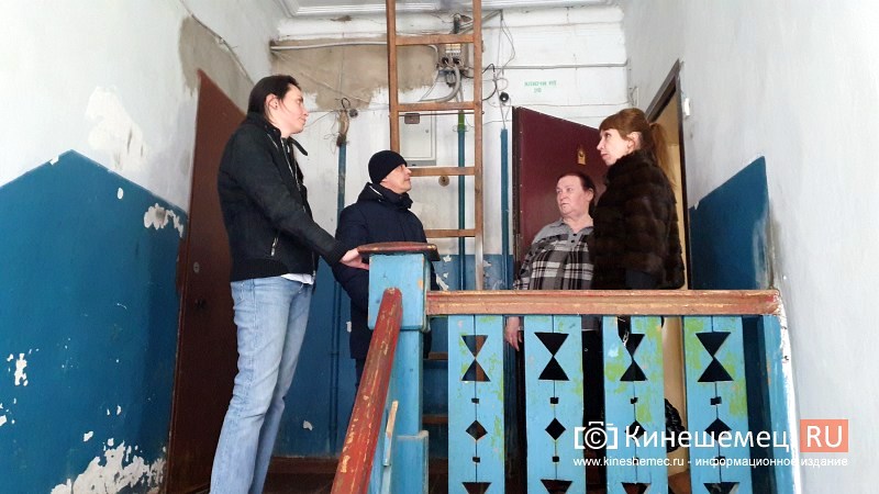 Анжелика Гатаулина добилась ремонта протекающей в доме фронтовика крыши
