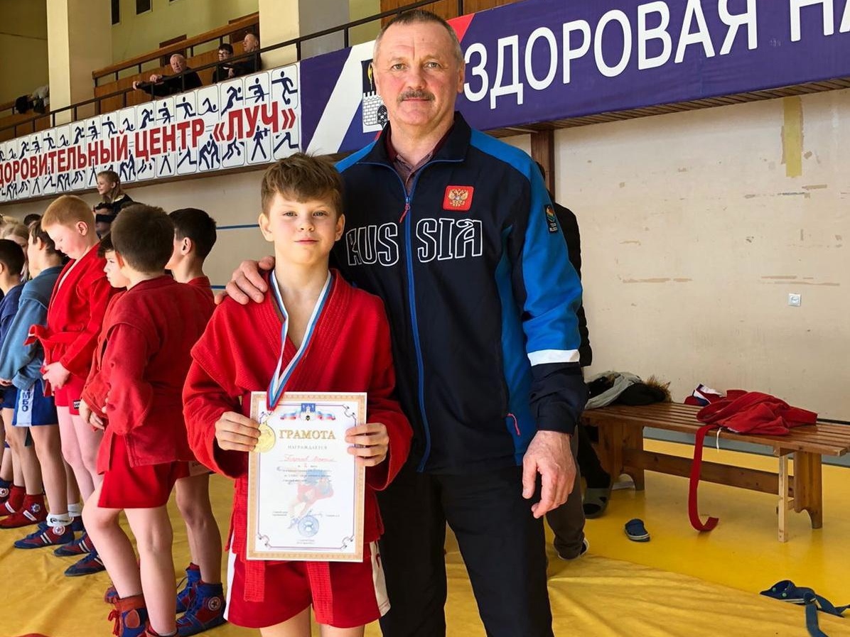 Кинешемский самбист Максим Тарасов завоевал серебро на турнире в Сергиевом Посаде