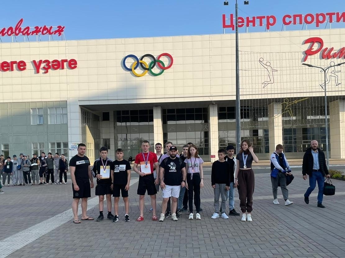Захар Ларичев выиграл первенство России по панкратиону в Уфе