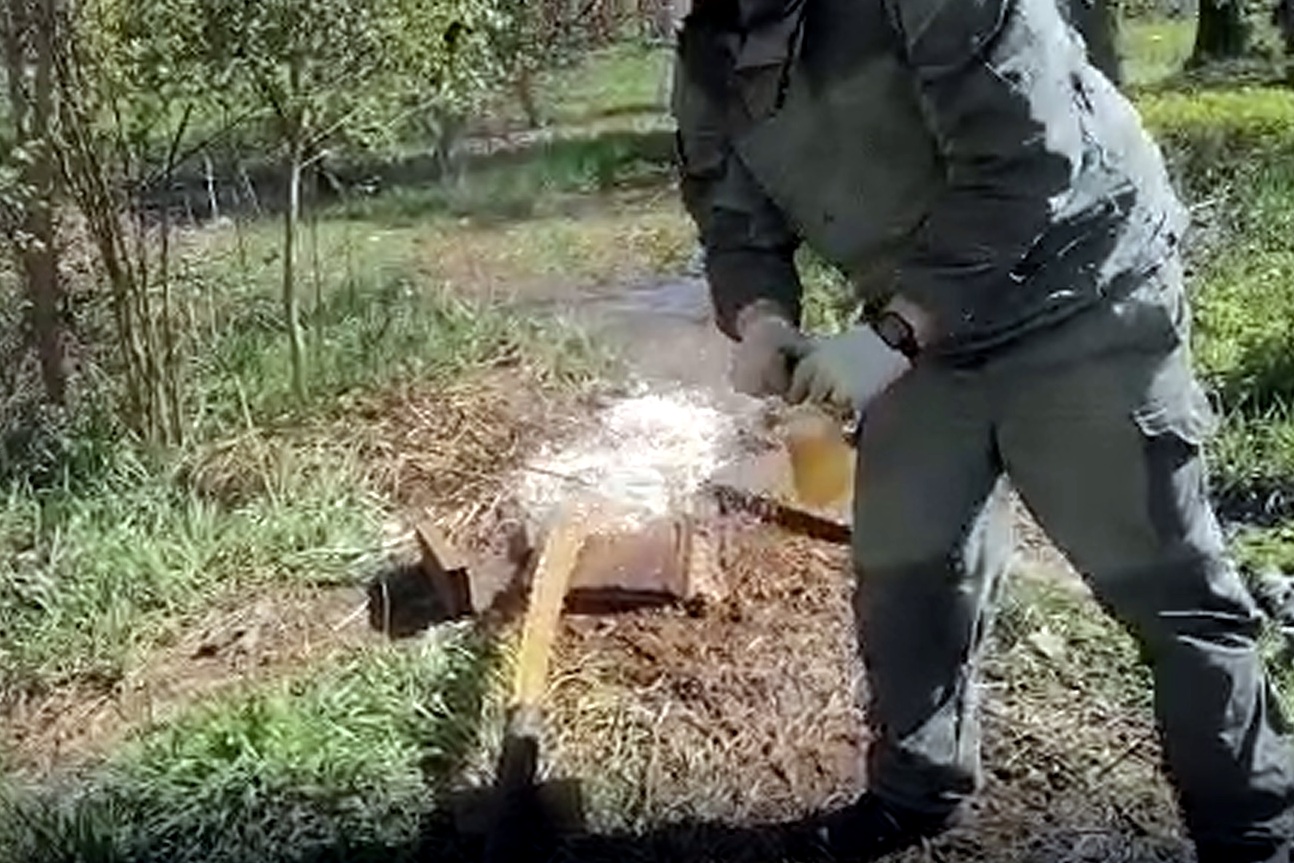 Почти год из кранов в квартирах дома №11 на ул.Гагарина течёт ржавая вода