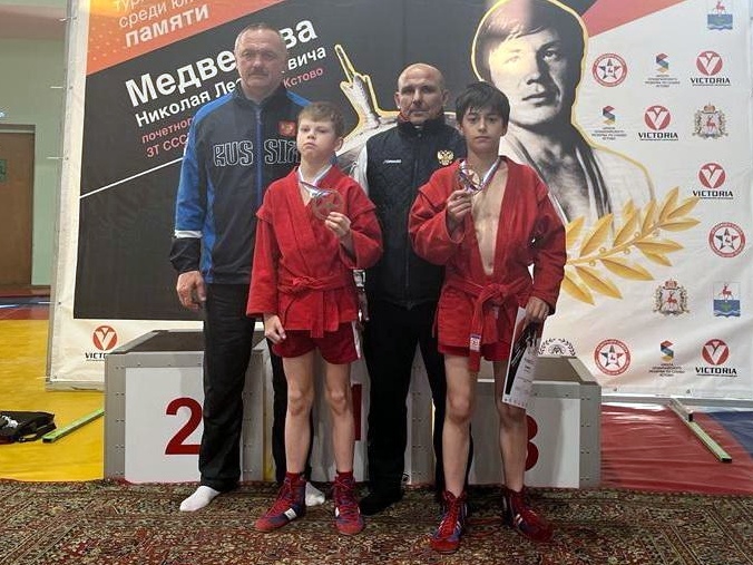 Кинешемцы завоевали награды межрегионального турнира по самбо в Кстово