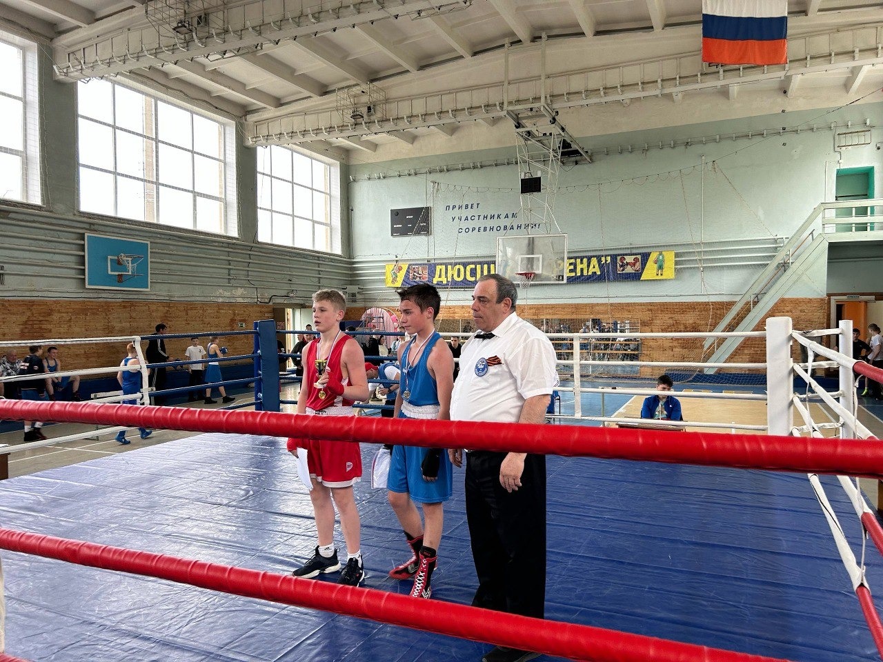 Анжелика Гатаулина организовала приезд на турнир в Кинешму боксеров ДНР