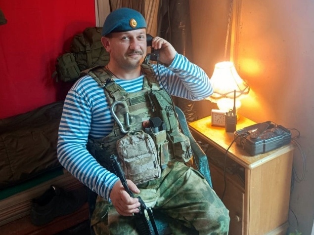 Экс-депутату Кинешемской думы Николаю Кострову в зоне СВО вручили голубой берет