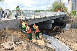 В Кинешме продолжается ремонт мостов через Казоху и Томну