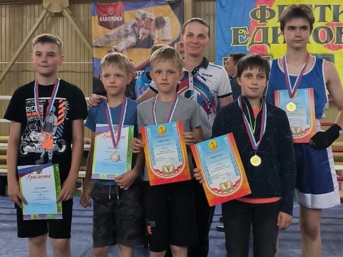 Кинешемцы взяли золото и серебро на турнире по боксу