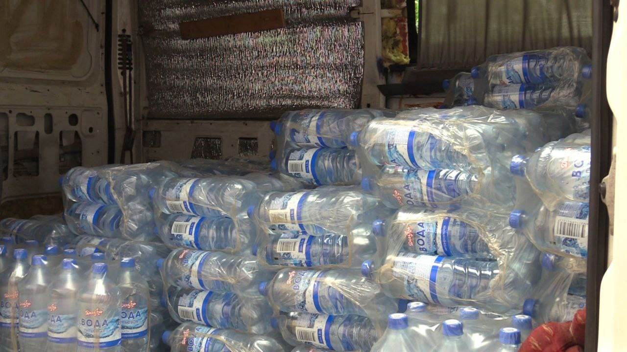 В зону СВО из Кинешмы отправлена 1000 бутылок питьевой воды
