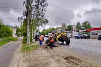 УГХ Кинешмы продолжает убирать смёт с городских дорог