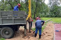Возле площадки для воркаута на ул.Баумана начали установку опор уличного освещения