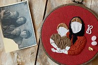 В кинешемском «ЯМузее» открылась выставка «Реконструкция памяти: вышивая семейный архив…»