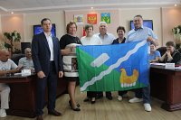 У Луговского сельского поселение появился герб и флаг