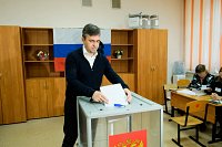 Станислав Воскресенский проголосовал на выборах губернатора и депутатов облдумы