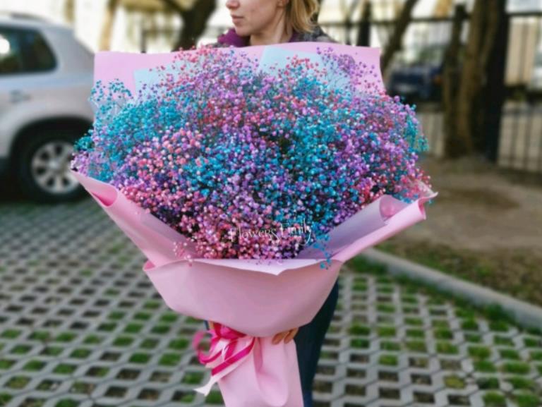 Anniversary bouquets, loose flowers