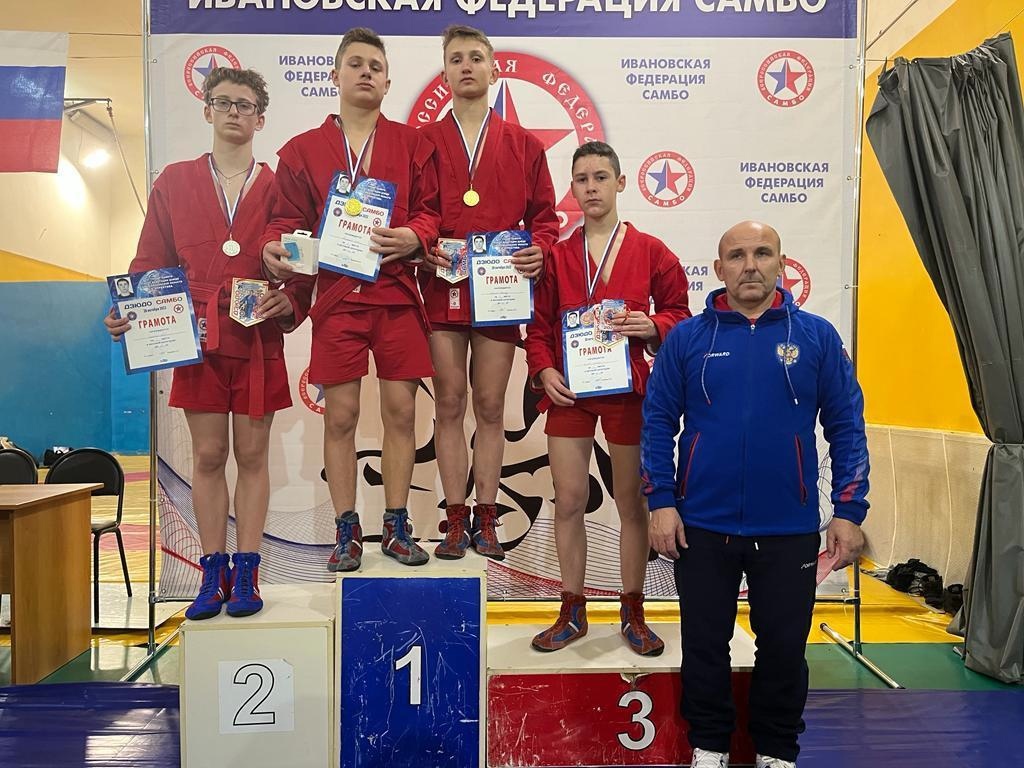 Кинешемские самбисты завоевали награды на турнире памяти Антона Курбатова