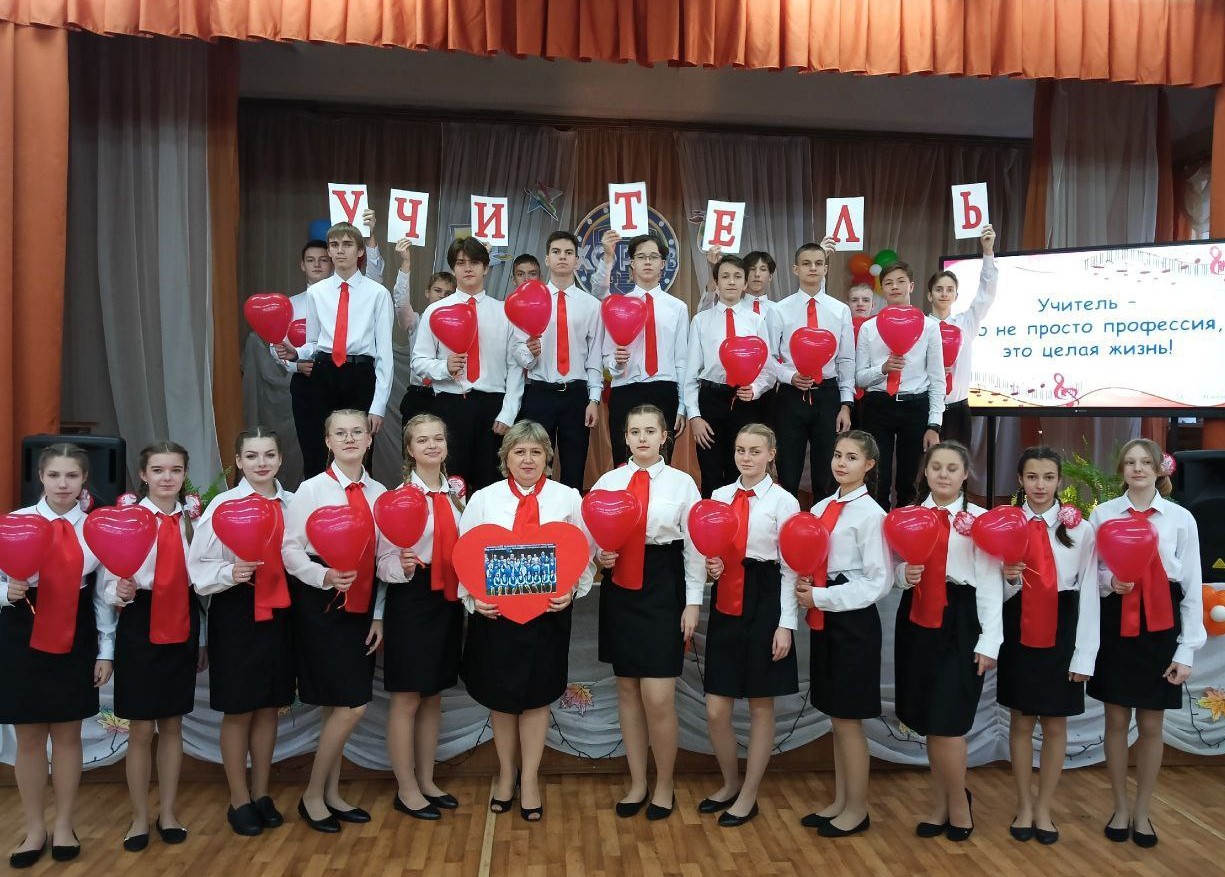 В школе №18 завершился музыкальный фестиваль «Битва хоров»