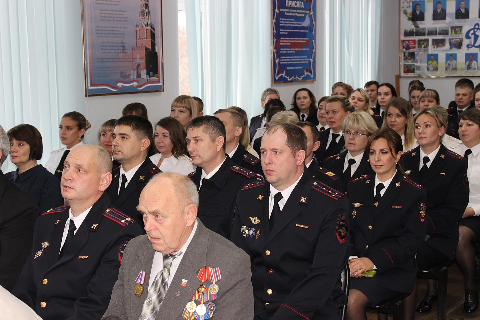 В Кинешме отметили День сотрудника органов внутренних дел