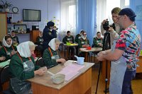 В кинешемской колонии №3 прошел мастер-класс по изготовлению чашек из глины