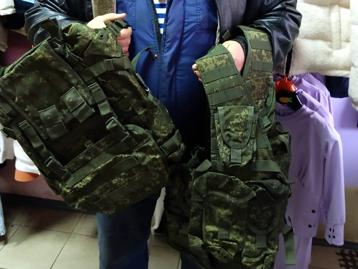 Кинешемский Союз десантников и предприниматели отправили в зону СВО экипировку и компьютер