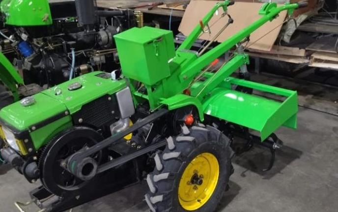 Минитракторы и дизельные мотоблоки: сравнение и применение