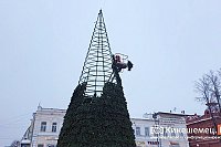 В Кинешме завершается установка главной новогодней елки