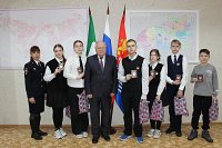 В День Конституции России молодым кинешемцам торжественно вручили паспорта
