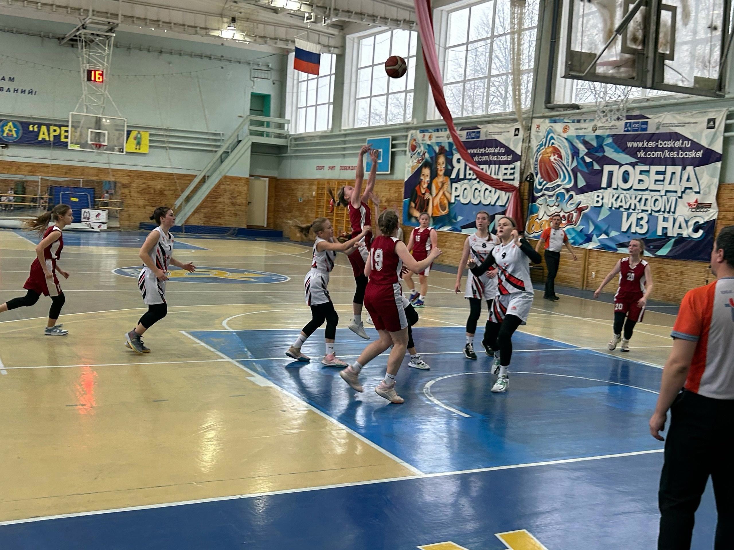 Кинешемских болельщиков приглашают на игры первенства Ивановской области по баскетболу