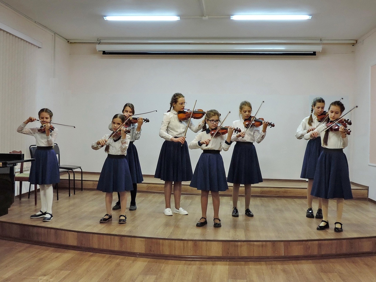 Ансамбль скрипачей кинешемской ДШИ - лауреат Международного конкурса в Санкт-Петербурге