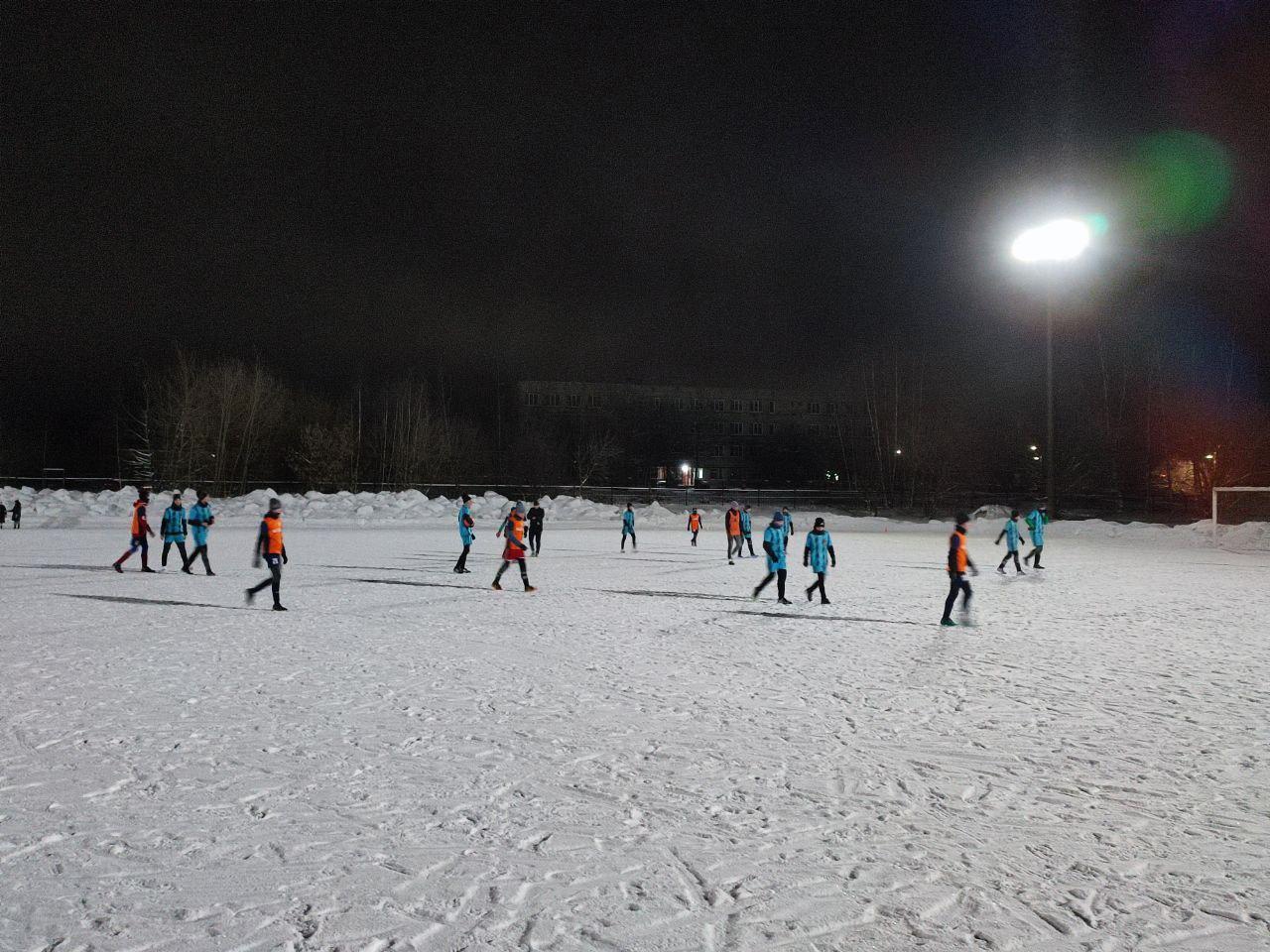В Кинешме продолжается турнир по зимнему футболу