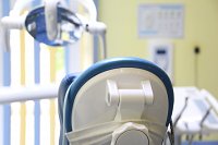 Как отбелить зубы?