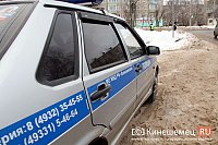 Житель Юрьевца устроил дебош в гостинице, угрожая сотрудникам топором