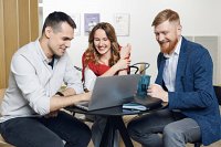 Tele2 снова лучшая среди мобильных операторов по версии Headhunter