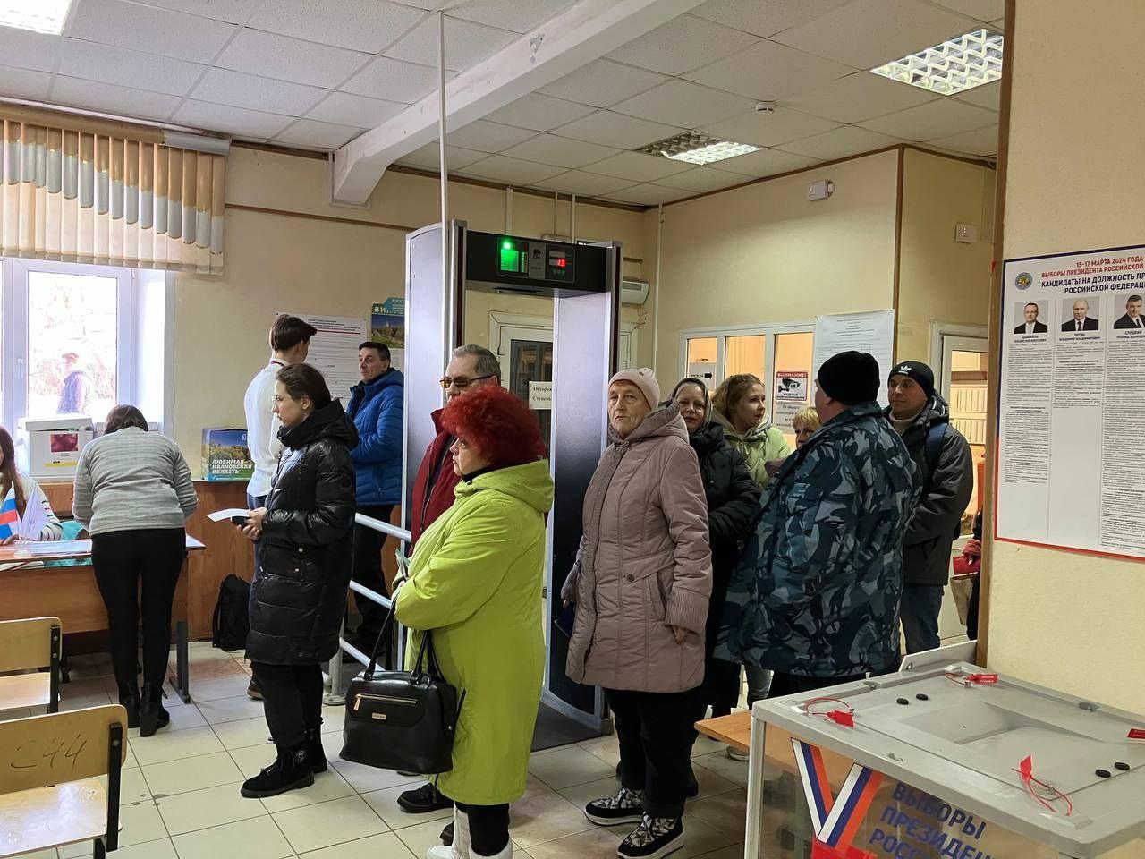 Жители Кинешмы активно голосуют на выборах президента России