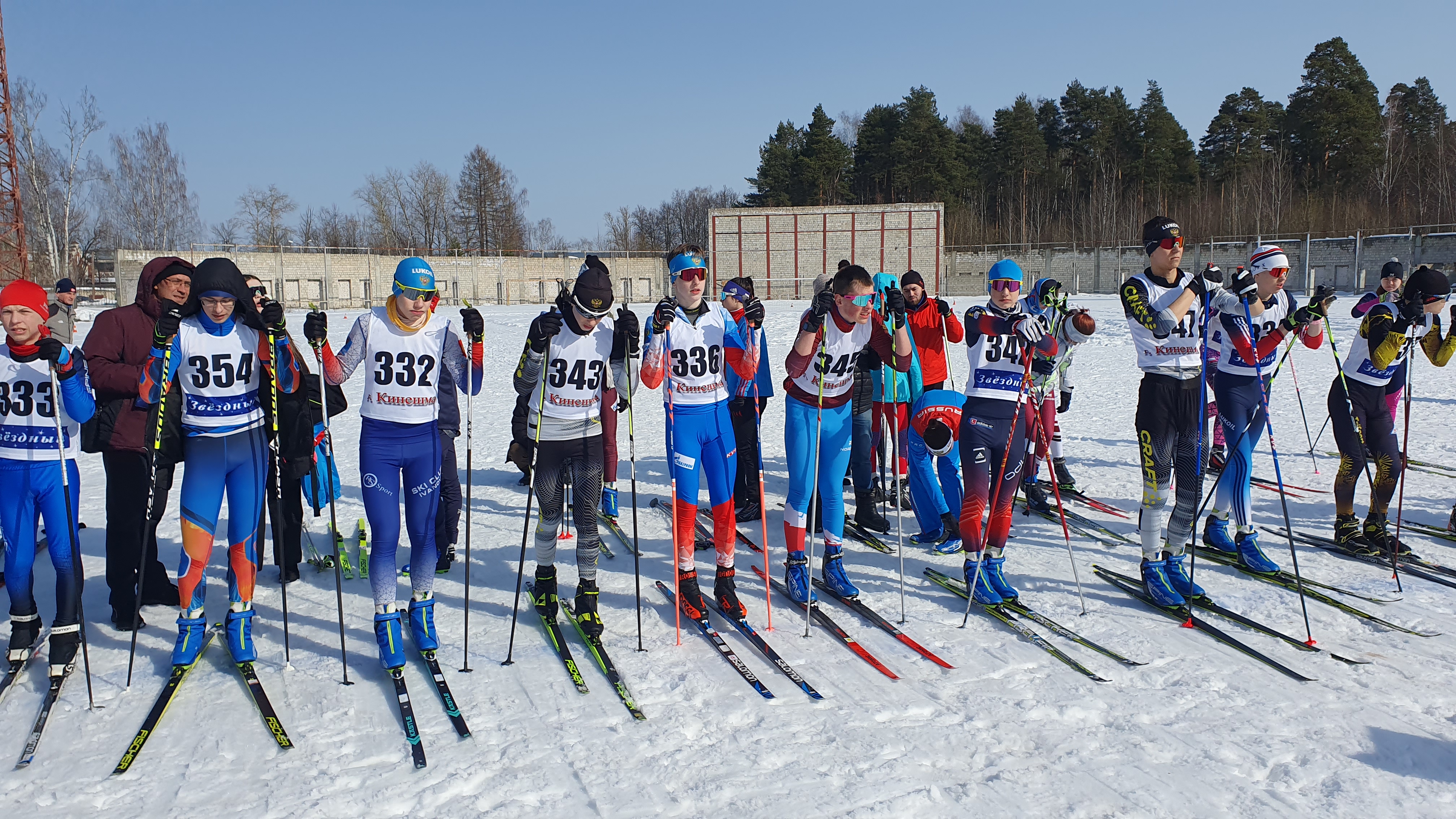 В Кинешме лыжный «Весенний марафон» посвятили 10-летию Крымской весны