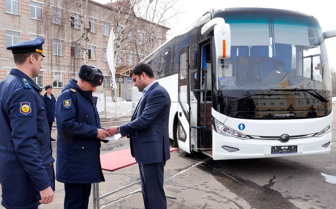 Ивановским десантникам в зону СВО, отправлены пассажирские автобусы