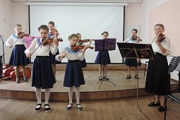 В ДШИ состоялся отчётный концерт отделения инструментов симфонического оркестра