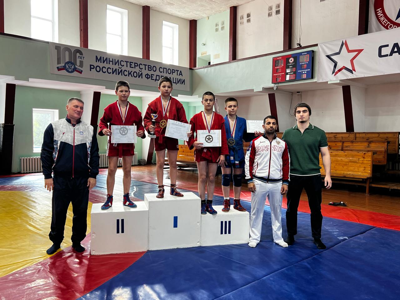 Мухаммад Курбанов завоевал бронзу на межрегиональном турнире по самбо