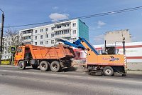 С помощью новой подметальной машины очистили еще три улицы Кинешмы