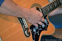 Изучаем основы игры на гитаре