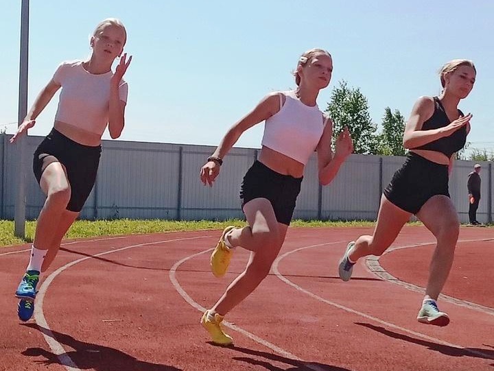 Легкоатлеты Кинешмы соревновались в беге на 300 метров