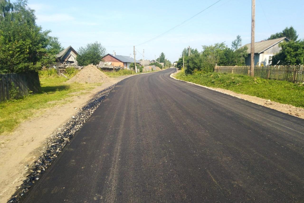 В д. Вахутки Кинешемского района завершен ремонт дороги на улице Центральной