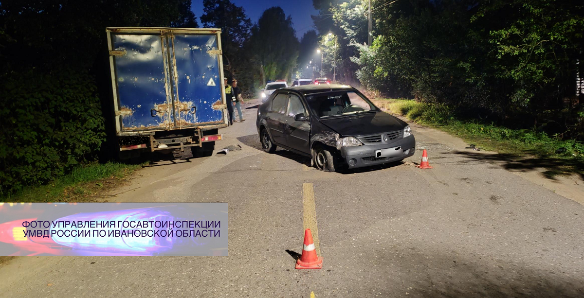 На ул.Пирогова пьяный водитель на «Рено» врезался в стоящий «ГАЗ»