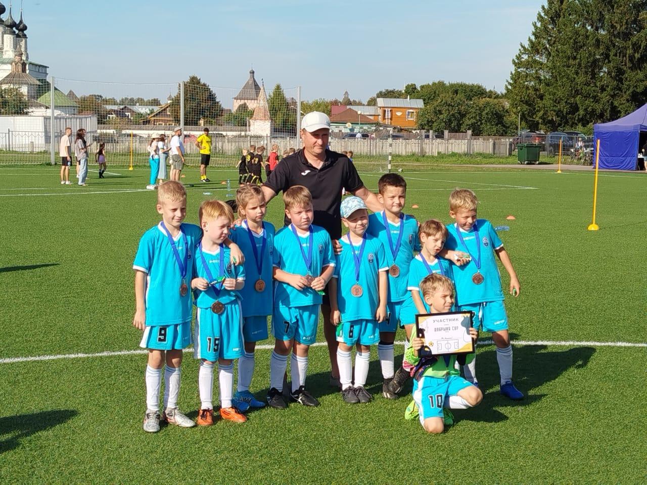 Футболисты «Волжанина» приняли участие в турнире по футболу в Суздале