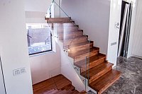 Дизайн и декор изделий из стекла и зеркала: современные тенденции и классические стили