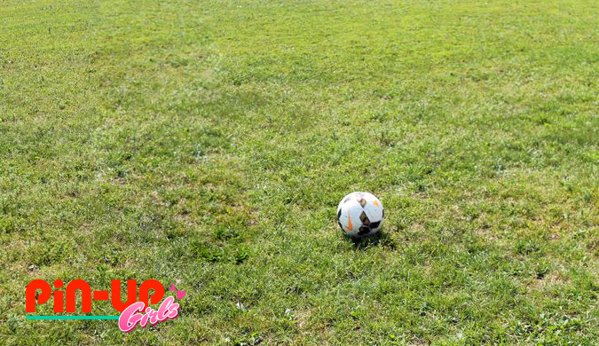 Главные трансферы футбольного сезона 2024: Кто куда перешел и как это изменит игру