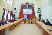 Станислав Воскресенский встретился с представителями диаспор