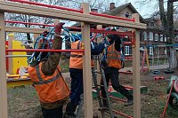 В микрорайоне «Рубленый» установили детскую площадку