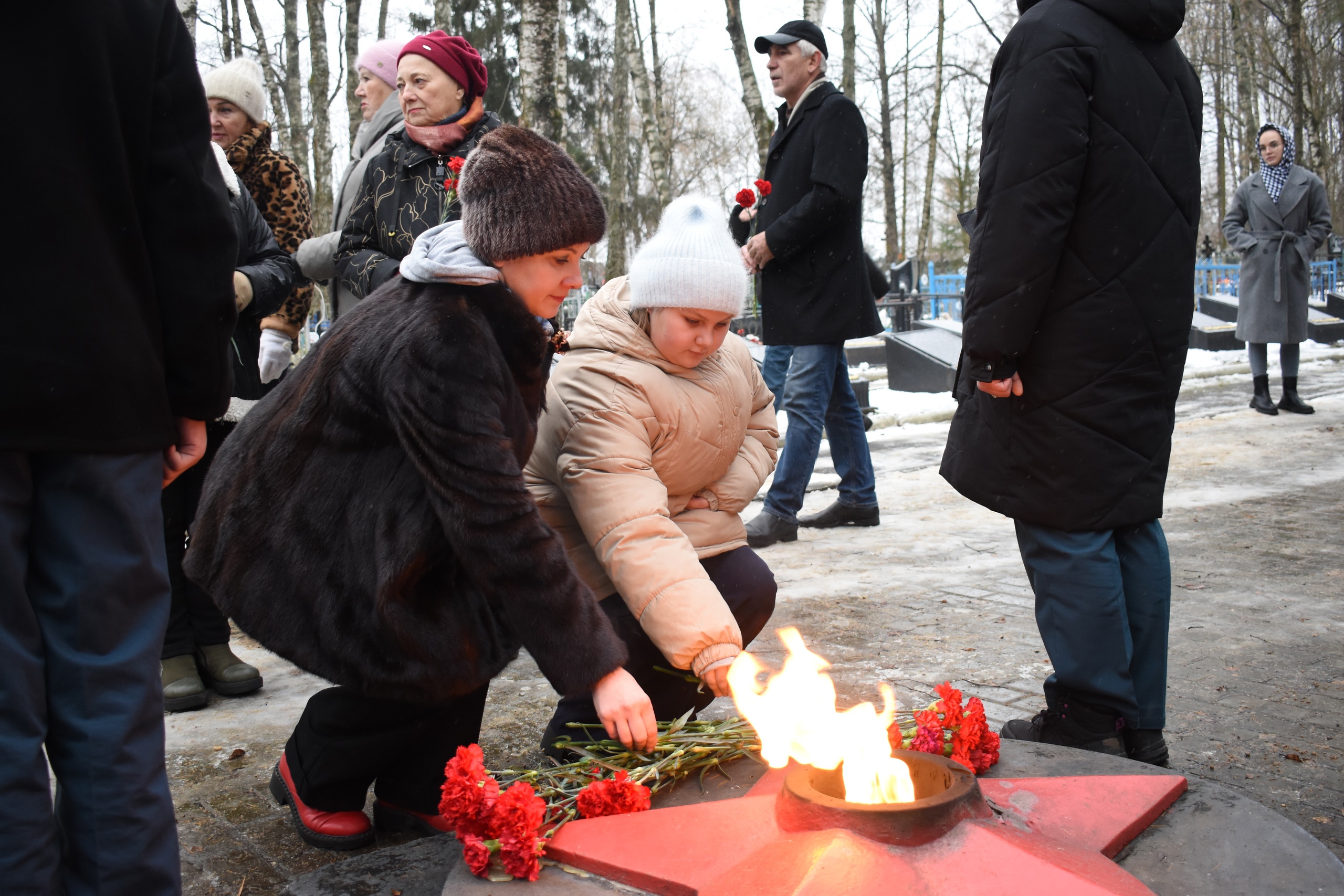 В Кинешме в День Неизвестного солдата прошли памятные мероприятия