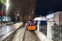 Коммунальщики Кинешмы борются с гололедом