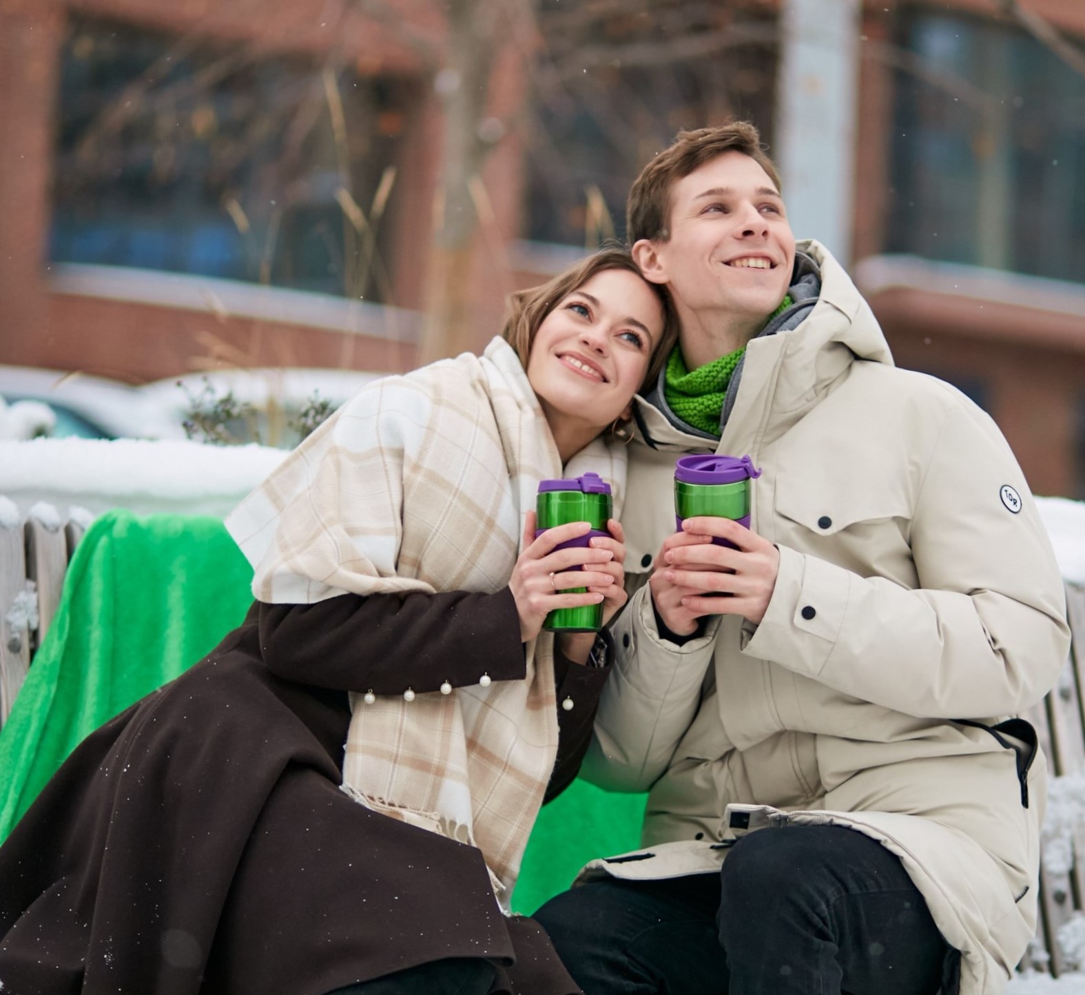 От сладостей до смарт-часов: Как россияне готовились к празднику любви