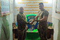 Командиру легендарного 331-го полка ВДВ вручен серебряный знак от Кинешемского Союза десантников