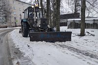УГХ обрабатывает дороги Кинешмы песко-соляной смесью и расчищает тротуары